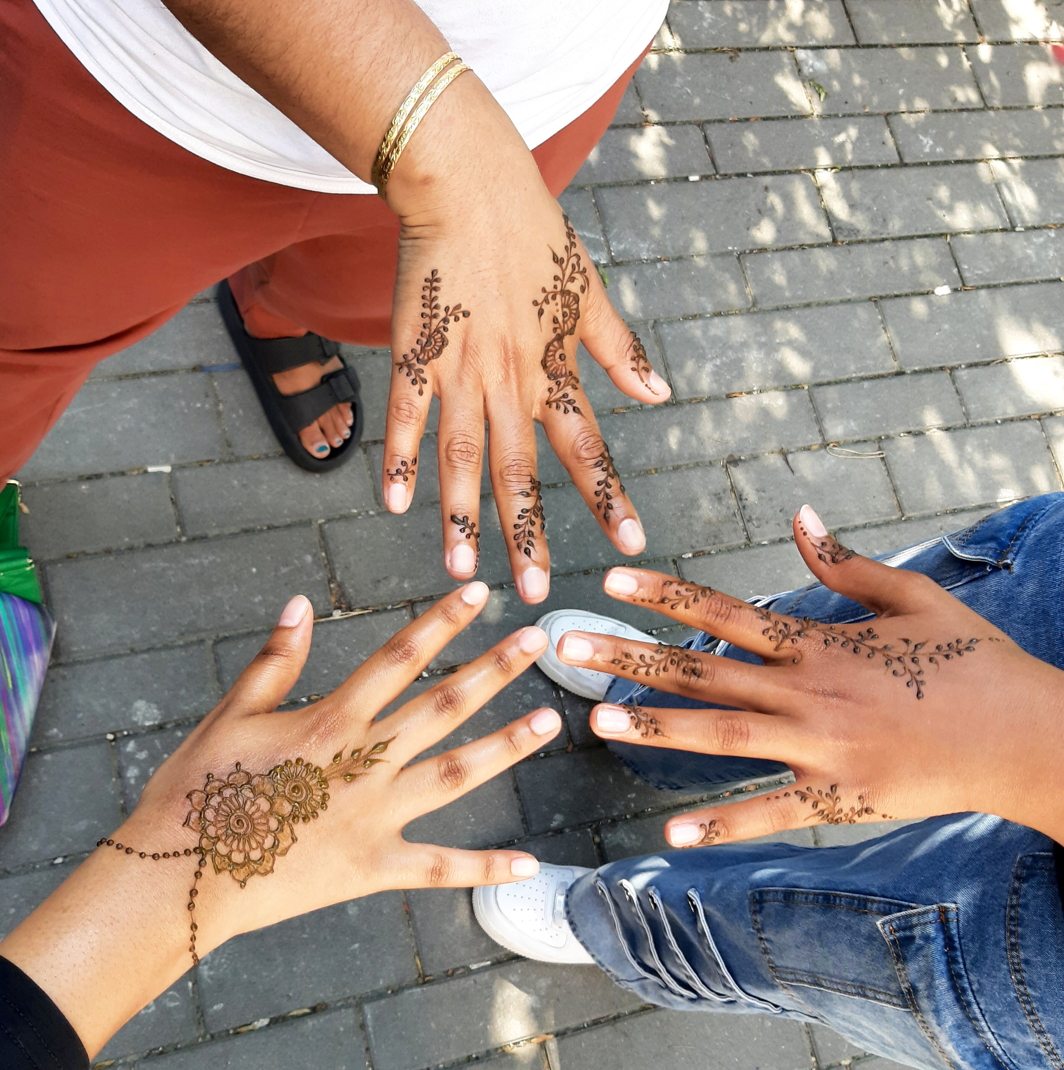 Best salons and artists for henna tattoos in Toronto | Fresha